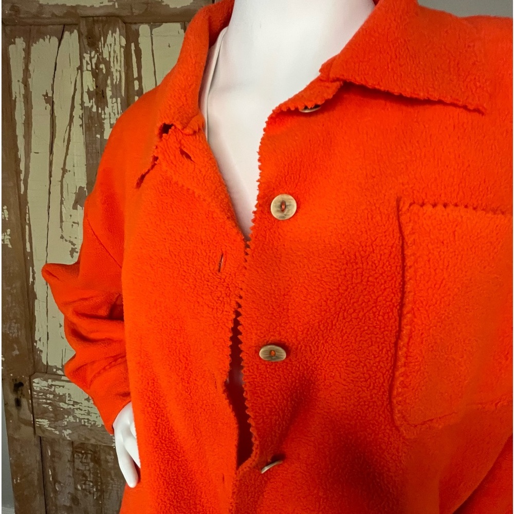 Women’s Shacket Size XL Moda International Red/Orange Fleece Sharktooth Buttons - Picture 3 of 15